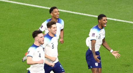 Μουντιάλ 2022: Αγγλία και ΗΠΑ τσέκαραν το εισιτήριο τους για τους “16” (ΒΙΝΤΕΟ)