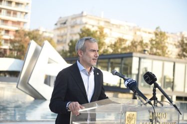 Ζέρβας: Με βίντεο για την μπουγάτσα Θεσσαλονίκης “εγκαινίασε” τον λογαριασμό του στο TikTok