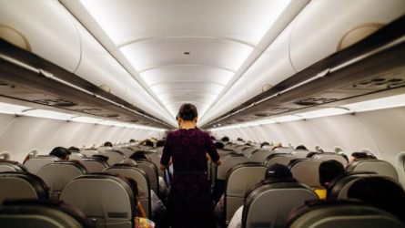 Ποιο μυστικό ανακάλυψε γυναίκα σε κάθισμα αεροπλάνου και έγινε viral