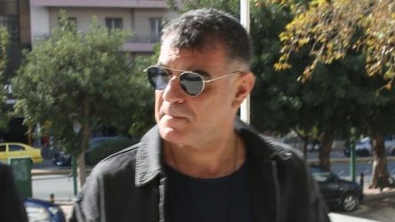 Κώστας Βαξεβάνης