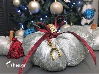 DIY χριστουγεννιάτικες κολοκύθες με ύφασμα για γούρια και διακόσμηση (ΒΙΝΤΕΟ & ΦΩΤΟ)