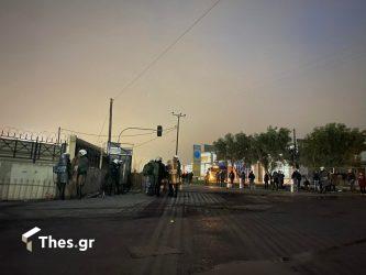 Θεσσαλονίκη: Νέο σκηνικό έντασης ανάμεσα σε Ρομά και ΜΑΤ – Ακούγονται πυροβολισμοί (ΦΩΤΟ)