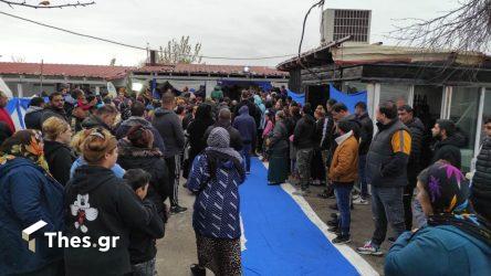 Θεσσαλονίκη: Θρήνος και μοιρολόι για τον 16χρονο Ρομά στον οικισμό “Αγία Σοφία” (ΦΩΤΟ)