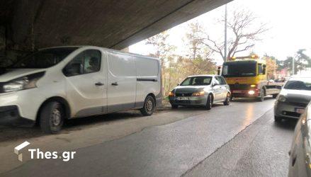 Θεσσαλονίκη: Καραμπόλα τριών οχημάτων στην Περιφερειακή Οδό 