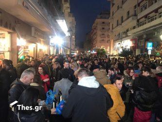 Θεσσαλονίκη: Ενα μεγάλο πάρτι στο κέντρο για την παραμονή των Χριστουγέννων (ΒΙΝΤΕΟ & ΦΩΤΟ)