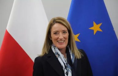 Qatargate: Κατεπείγουσα διαδικασία για άρση της ασυλίας δύο Ευρωβουλευτών