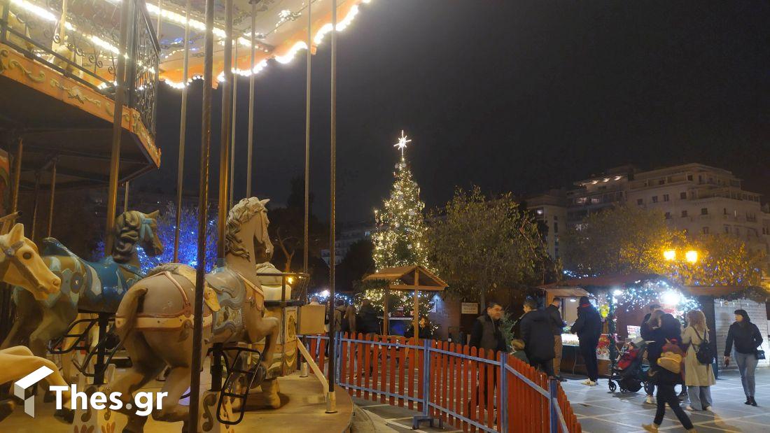 Χριστούγεννα Θεσσαλονίκη άγαλμα Βενιζέλου