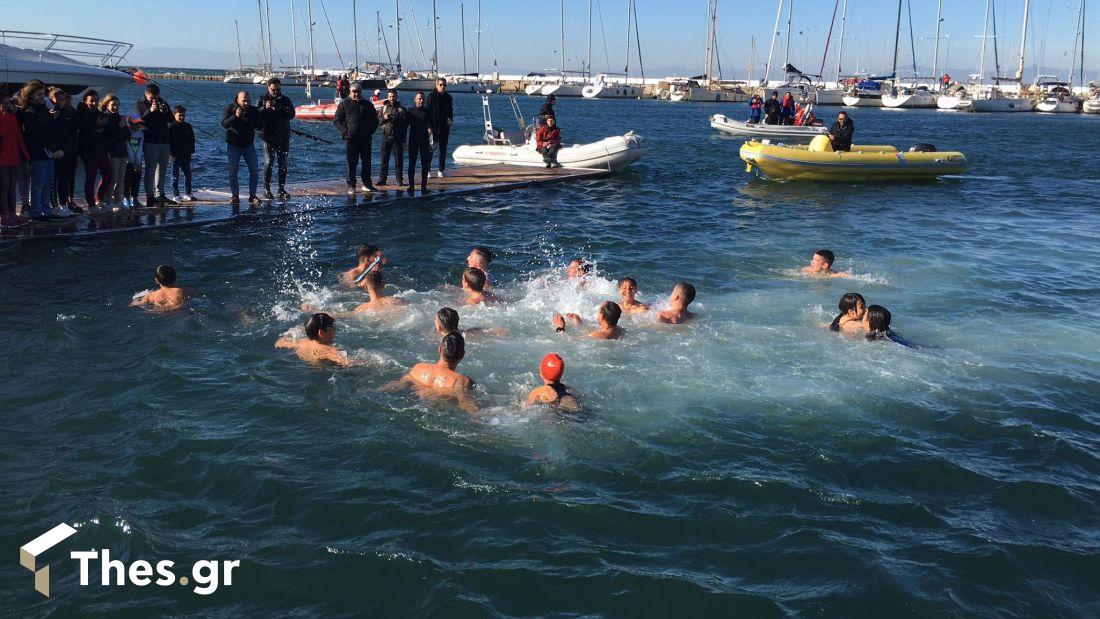 Θεοφάνεια Θεοφάνια Καλαμαριά ρίψη σταυρού Ναυτικός Ομιλος Φωτα Αγιασμός Υδάτων