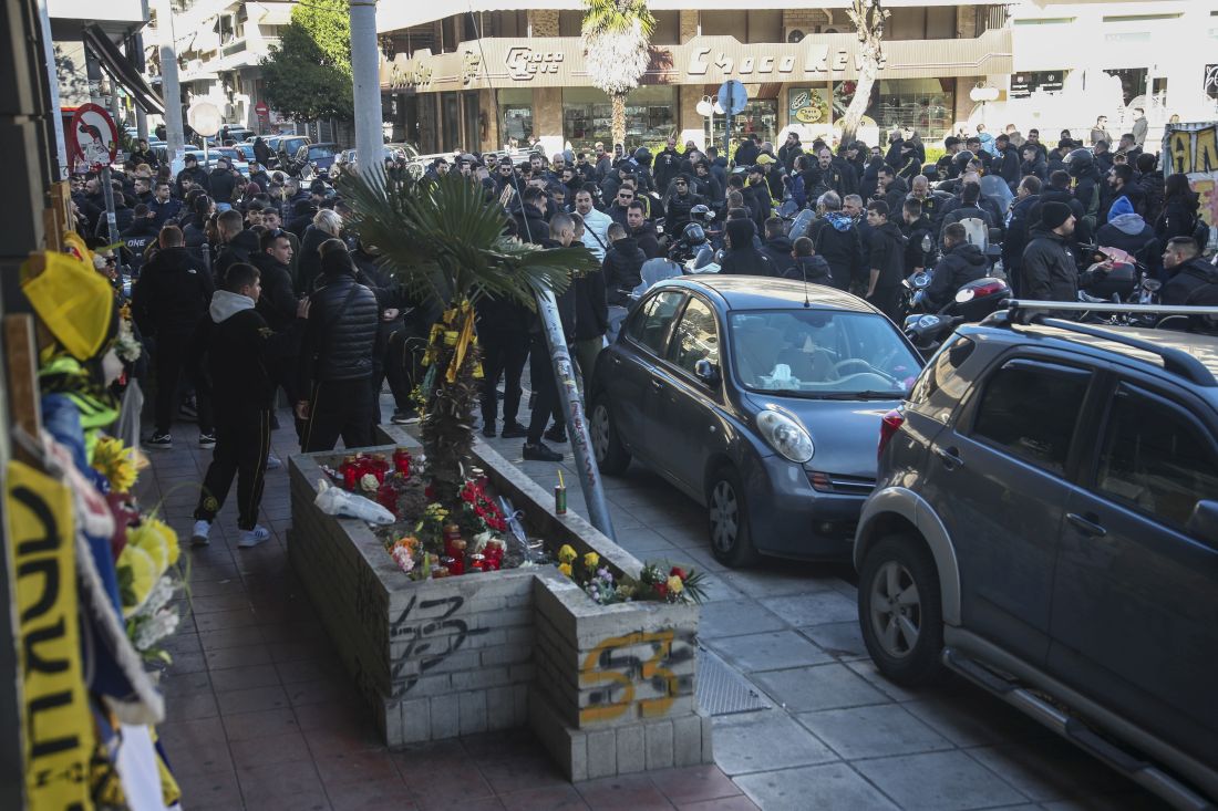 Συγκέντρωση οπαδών Αρη Αλκης Καμπανός