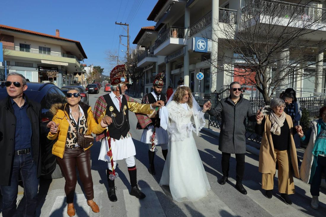 Μωμόγεροι Δήμος Ωραιοκάστρου