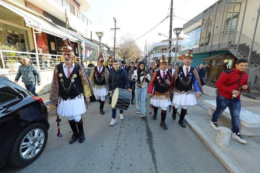 Μωμόγεροι Δήμος Ωραιοκάστρου 