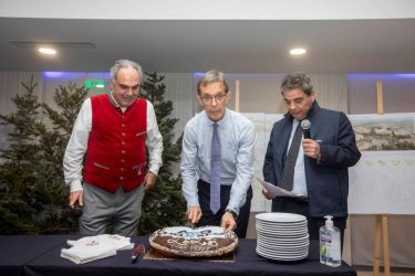 Θεσσαλονίκη: Τιμήθηκαν δύο εμβληματικοί πρόεδροι της ΔΕΘ στην εκδήλωση για την κοπή της πρωτοχρονιάτικης πίτας (ΦΩΤΟ)
