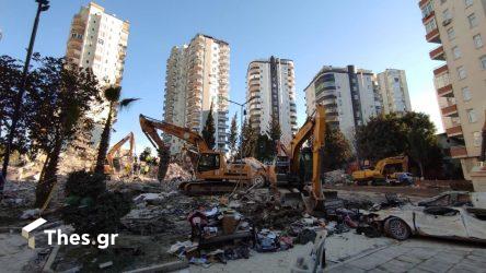 Σεισμός στην Τουρκία: Τα παιδιά εφηύραν νέο παιχνίδι που λέγεται “σεισμός”