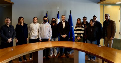 Θεσσαλονίκη: Με μαθητές από το Κιλκίς συναντήθηκε ο Ζέρβας (ΦΩΤΟ)