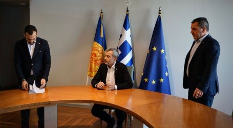 Δήμος Θεσσαλονίκης: Ξεκινούν τα έργα στη Νέα Παραλία – Υπογράφηκε η σύμβαση (ΦΩΤΟ)