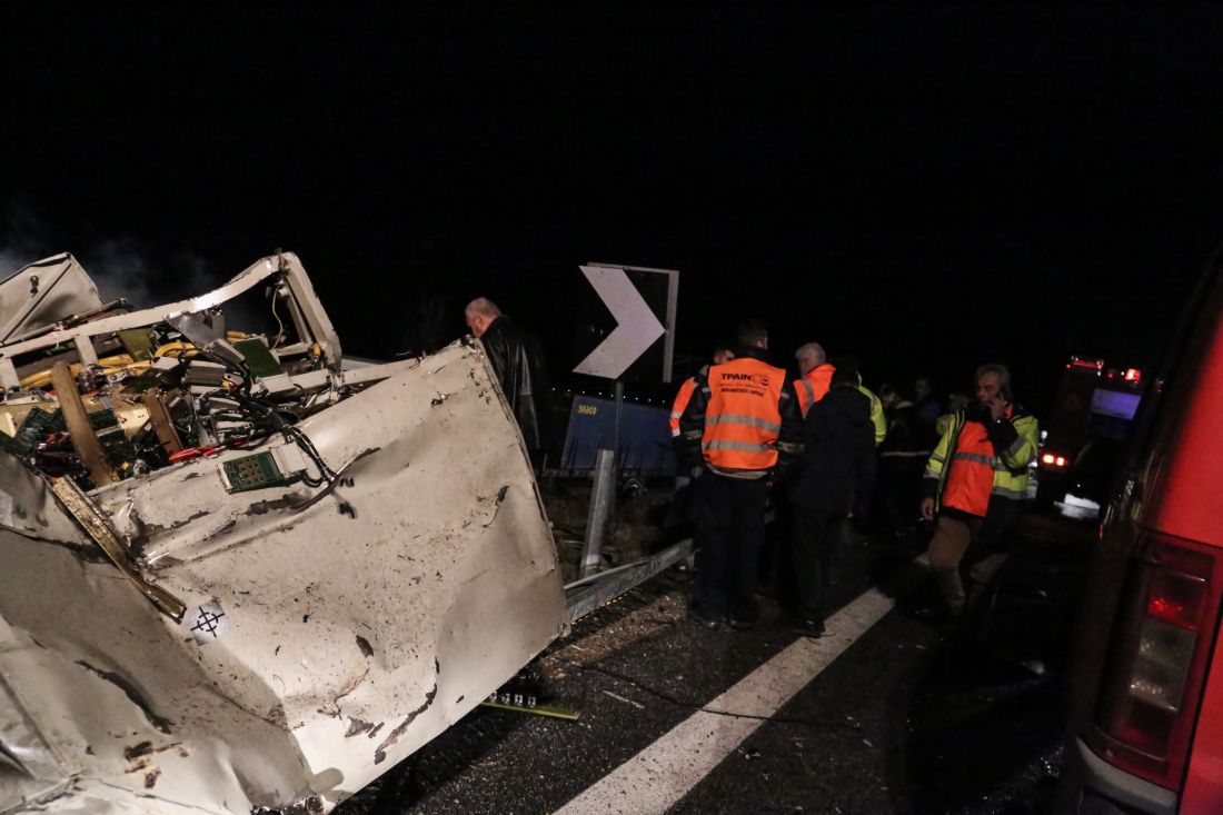 Σύγκρουση δυο αμαξοστοιχιών στα Τέμπη, Τετάρτη 1 Μαρτίου 2023. Σύμφωνα με την ανακοίνωση της Hellenic Train, στον Ευαγγελισμό σημειώθηκε μετωπική σύγκρουση δύο αμαξοστοιχιών: μιας εμπορευματικής αμαξοστοιχίας και της αμαξοστοιχίας IC 62 που είχε αναχωρήσει από Αθήνα προς Θεσσαλονίκη.