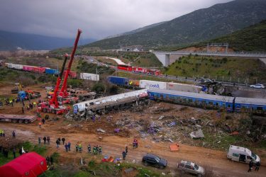 Τραγωδία στα Τέμπη δυστύχημα τρένα Λάρισα φωτογραφίες από drone φώτο από ψηλά