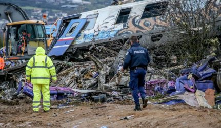 Τραγωδία στα Τέμπη δυστύχημα τρένα Λάρισα