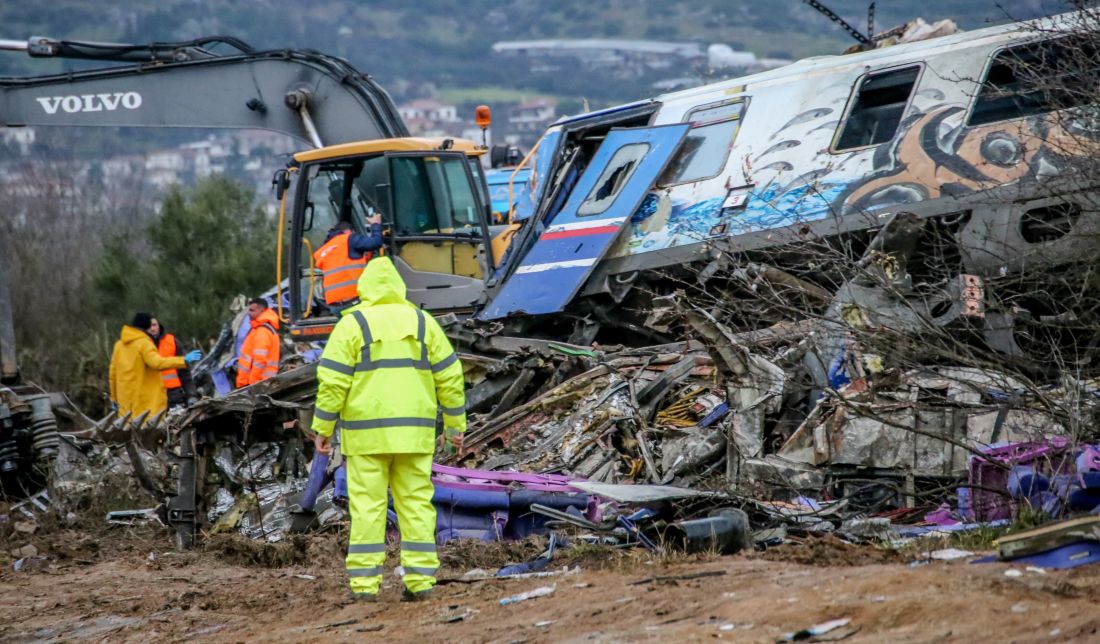 Τραγωδία στα Τέμπη δυστύχημα τρένα Λάρισα