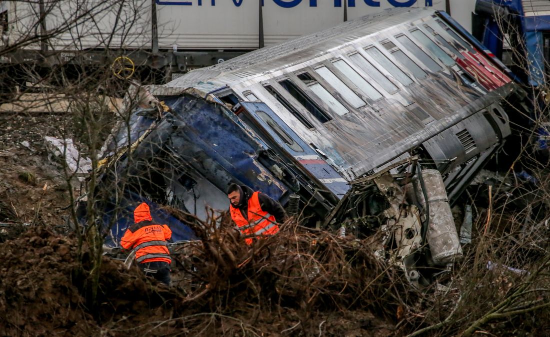 Τραγωδία στα Τέμπη δυστύχημα τρένα Λάρισα