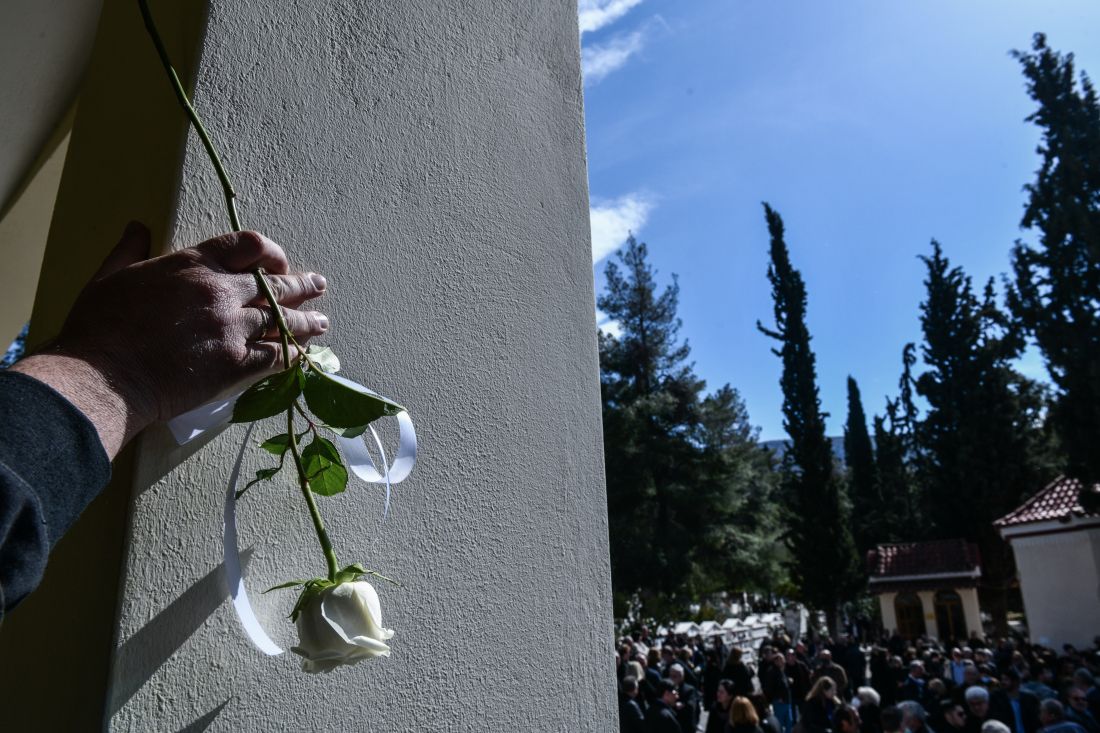 κηδεία μηχανοδηγού τραγωδία Τέμπη