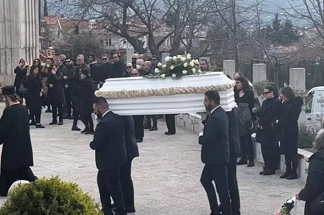 Θεσσαλονίκη: Θρήνος και οδύνη στην κηδεία της 26χρονης σοπράνο Ωραιόκαστρο
