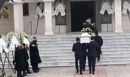 Θεσσαλονίκη: Θρήνος και οδύνη στην κηδεία της 26χρονης σοπράνο Ωραιόκαστρο