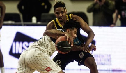 Basket League: “Λύγισε” στην παράταση ο Αρης στην Καρδίτσα (78-77)