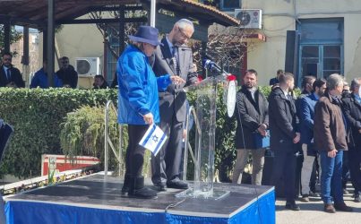 Θεσσαλονίκη: Συγκλόνισε επιζώσα στην εκδήλωση για το Ολοκαύτωμα – «Ανάβω κερί στη μνήμη όλων των Εβραίων της χώρας»