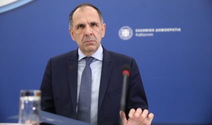 Γεραπετρίτης: “Ζητήματα κυριαρχίας της χώρας δεν πρόκειται ποτέ να συζητηθούν ή να αναθεωρηθούν” (ΒΙΝΤΕΟ)