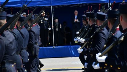 Καλαφάτης: «Ενωμένοι και αποφασισμένοι όλοι μαζί οι Eλληνες και οι Ελληνίδες μπορούμε να σηκώσουμε ακόμη πιο ψηλά την Πατρίδα μας»