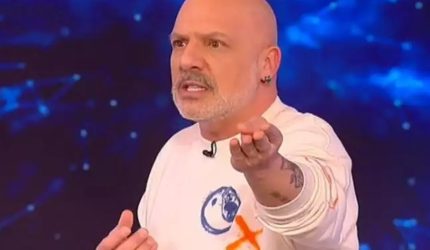 Μουτσινάς κατά Καινούργιου: «Η KatKen δεν απάντησε; Μόνο σε εμάς;»