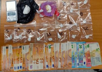 Χαλκιδική: Χειροπέδες σε τρία άτομα για διακίνηση ναρκωτικών – Κατασχέθηκαν συσκευασίες με κοκαΐνη (ΦΩΤΟ)