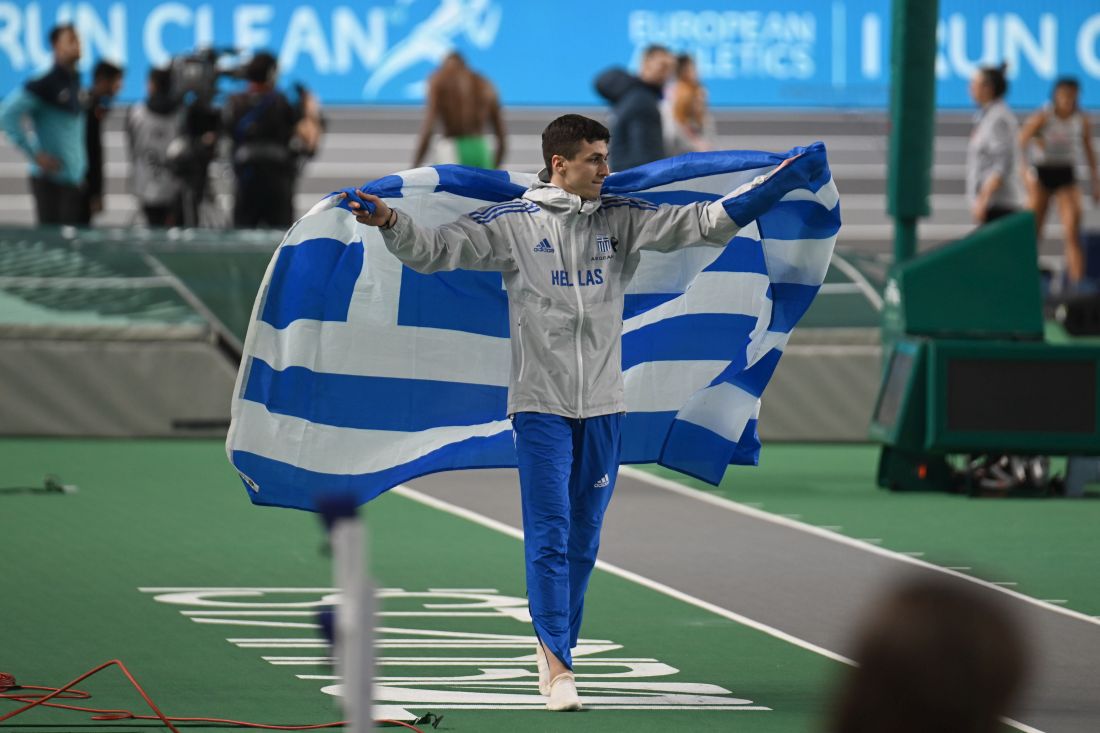 Νίκος Ανδρικόπουλος Ευρωπαϊκό Πρωτάθλημα Κλειστού Στίβου Κωνσταντινούπολη ασημένιο μετάλλιο τριπλούν