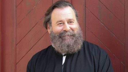 Κωστής Σαββιδάκης για Αμβρόσιο: «Οι άδειοι τενεκέδες κάνουν πολύ θόρυβο»