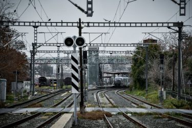 “Μηχανοδηγοί εργάζονται και εννιά ημέρες χωρίς ρεπό”, λέει ο απερχόμενος ΓΓ της ΓΣΕΕ και εργαζόμενος στην Hellenic Train