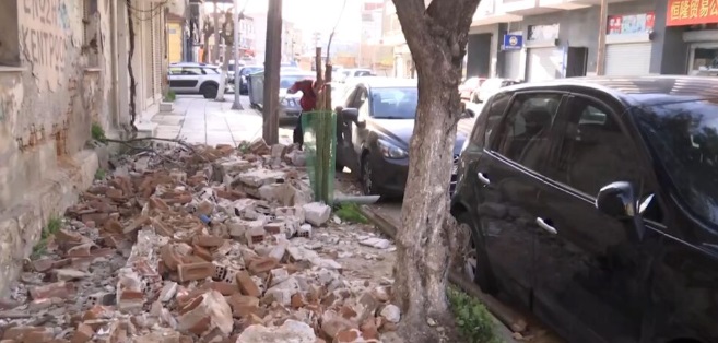 Κατέρρευσε σκεπή από εγκαταλελειμμένο σπίτι στη Θεσσαλονίκη
