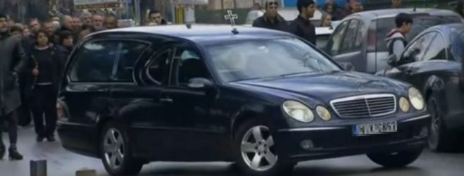 Τραγωδία στα Τέμπη: Σε κλίμα οδύνης η κηδεία του 67χρονου Γιώργου στο Κορδελιό