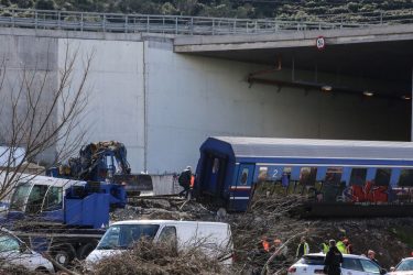 Βραβεύονται στο Βατικανό οι Ελληνες φοιτητές που έσωσαν ζωές στο δυστύχημα στα Τέμπη