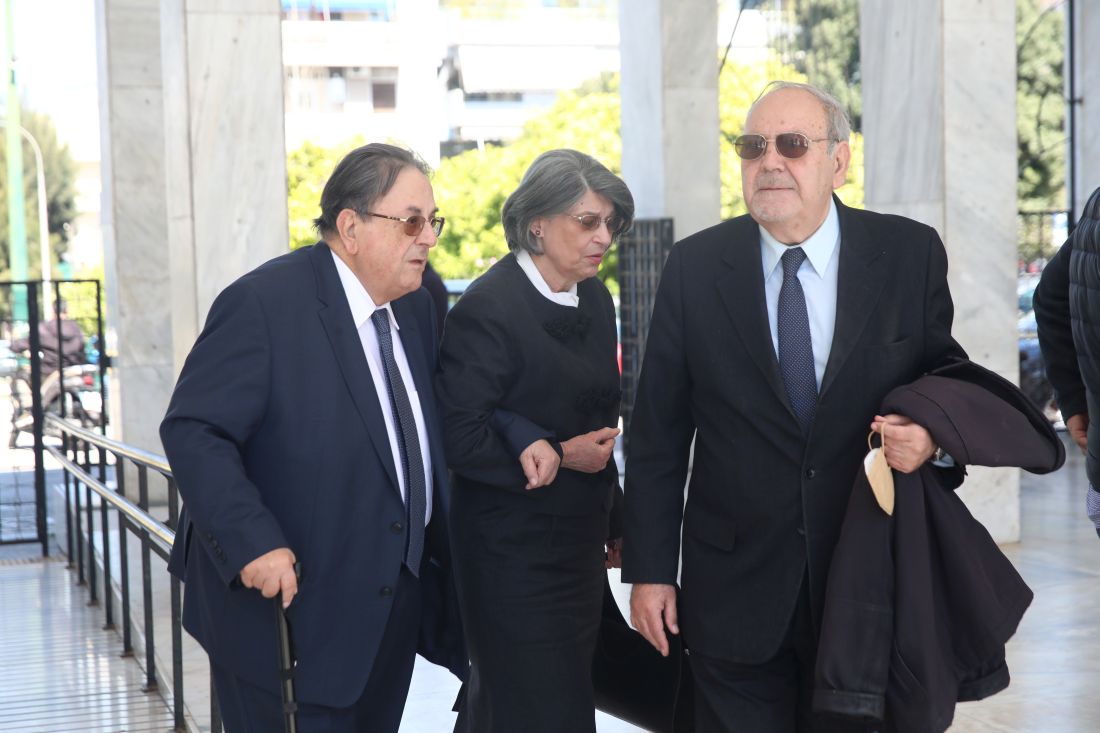 κηδεία Γιώργου Μπόμπολα Α' Νεκροταφείο Αθηνών