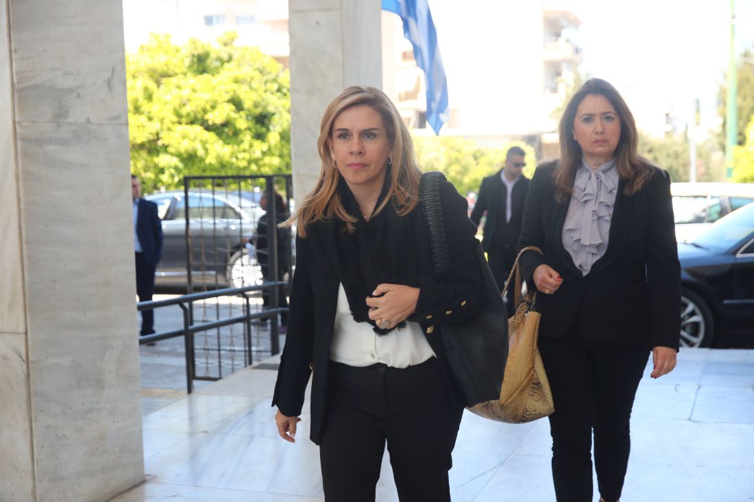 κηδεία Γιώργου Μπόμπολα Α' Νεκροταφείο Αθηνών