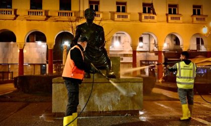 Θεσσαλονίκη: Δράση καθαριότητας στον άξονα της Αριστοτέλους από εργαζομένους του δήμου (ΦΩΤΟ)