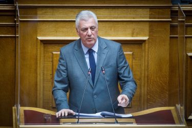Πυρά Μυλωνάκη κατά Βελόπουλου: «Δίναμε 500 ευρώ το μήνα “μαύρα” – Που είναι αυτά τα χρήματα;»