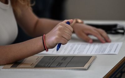 Πανελλήνιες εξετάσεις: Πότε θα βγουν τα αποτελέσματα και οι βάσεις