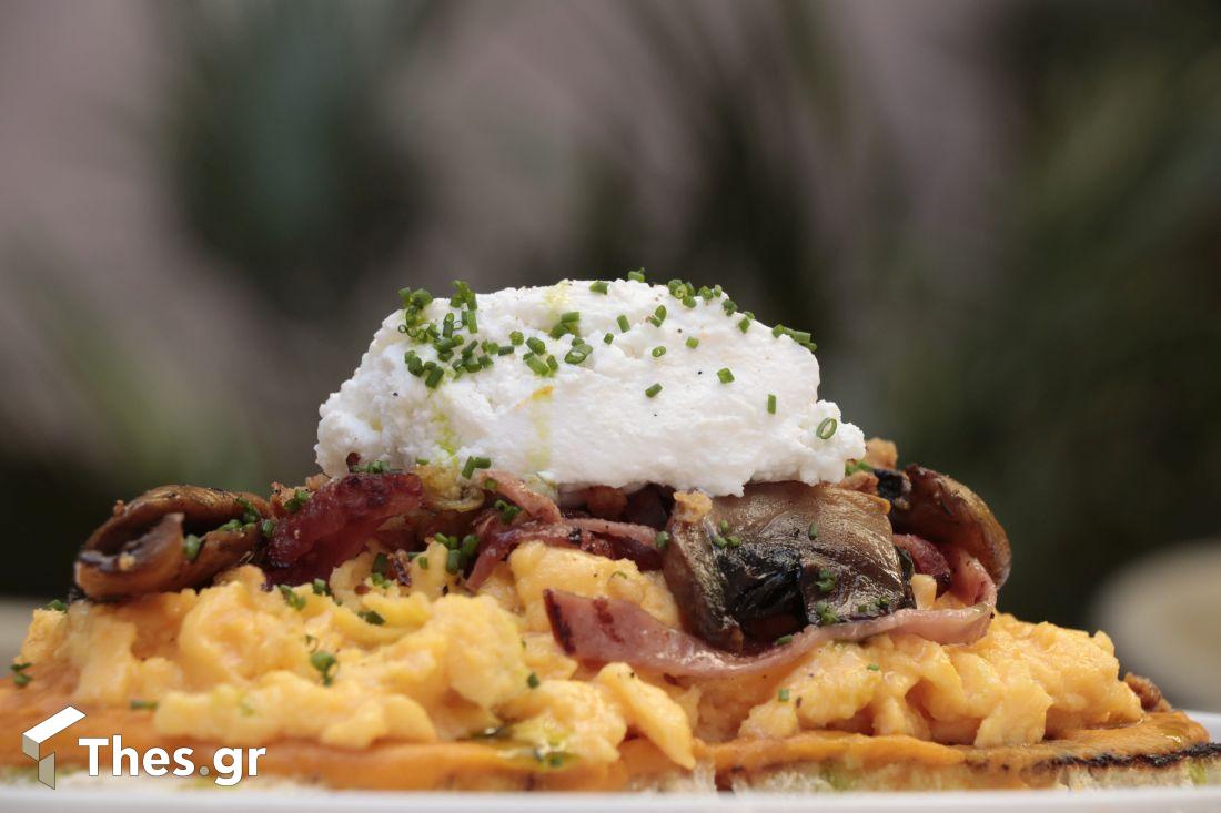 Donkey Garden Thessaloniki Θεσσαλονίκη εστιατόριο brunch lunch dinner γλυκά καφές Σκρα 3 κέντρο Εύοσμος φαγητό scrabbled eggs
