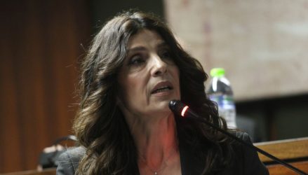 Εκνευρισμένη με τον Ζαχαράτο η Τσαπανίδου: «Το σκετς ήταν βαριά σεξιστικό» (ΒΙΝΤΕΟ)