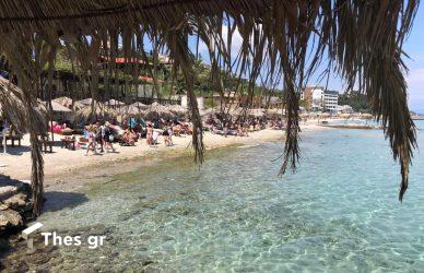 Γεμίζουν οι παραλίες της Χαλκιδικής – Ανοίγουν τα μπιτς μπαρ (ΒΙΝΤΕΟ & ΦΩΤΟ)