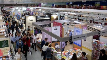 Θεσσαλονίκη: Ρεκόρ προσέλευσης κόσμου στην 19η Διεθνή Εκθεση Βιβλίου (ΦΩΤΟ)