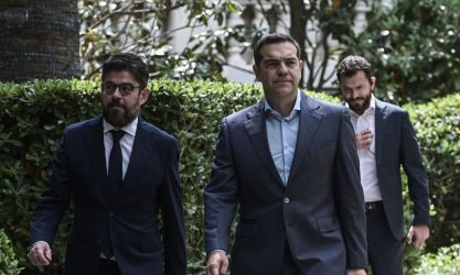 Τσίπρας: “Οδυνηρό σοκ το αποτέλεσμα, να αποτρέψουμε την παντοδυναμία ενός ηγεμόνα πρωθυπουργού”
