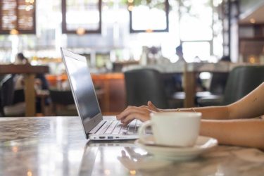 Digital nomads: Προκλήσεις και tips για νέους ψηφιακούς νομάδες